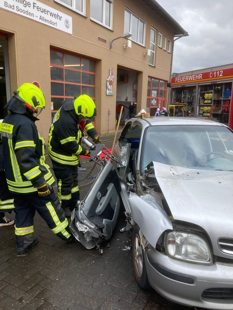 Jahrgang 3 besucht die Feuerwehr (5)
